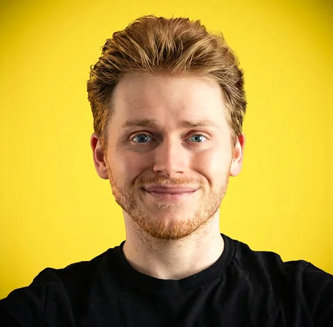 Alex Caulfield, creator of 5 by Alex